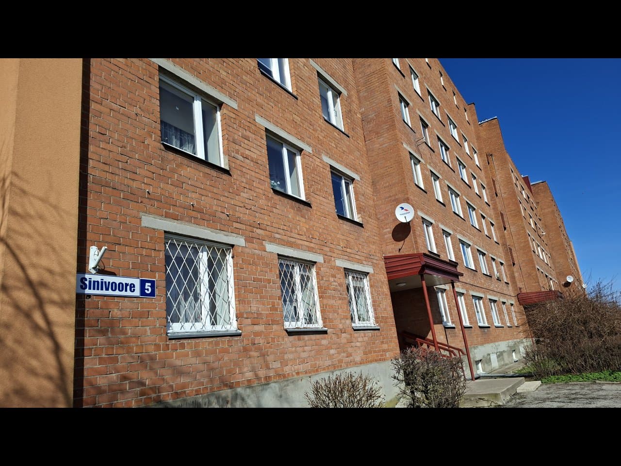 Ida-Viru maakond, Kohtla-Järve linn, Järve linnaosa, Sinivoore tn 5-26, 2-toaline korter, 2.korrus