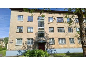 Ida-Viru maakond, Kohtla-Järve linn, Järveküla tee 61a-13, Järve linnaosa, 2-toaline korter, 1.korrus, üldpind on 37,70 m2.
