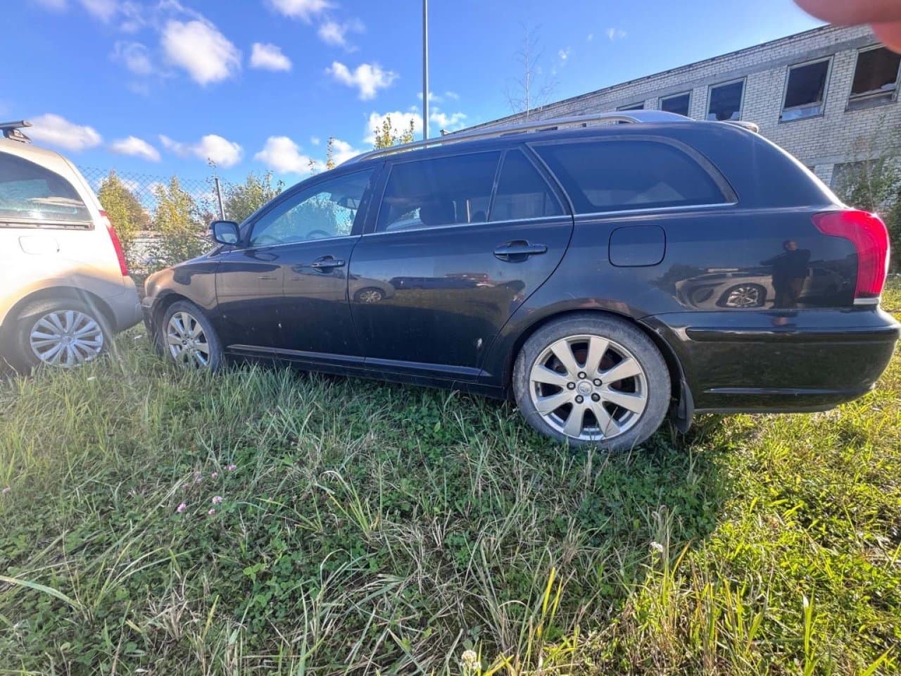 TOYOTA AVENSIS, reg.märk 292DBR (2008)