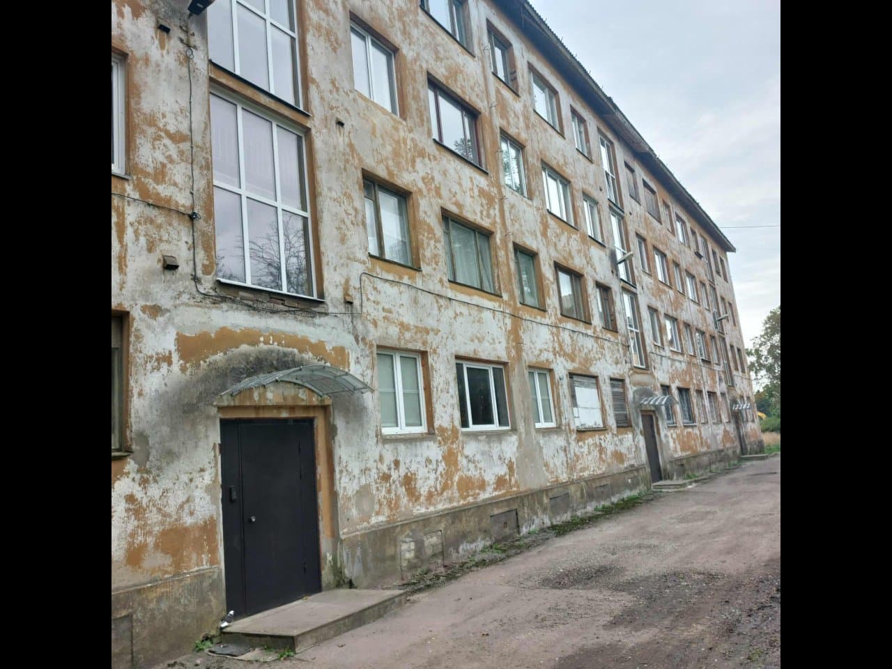 Ida-Viru maakond, Kohtla-Järve linn, Järve linnaosa, Uus tn 5-35, 2-toaline korter, 2.korrus