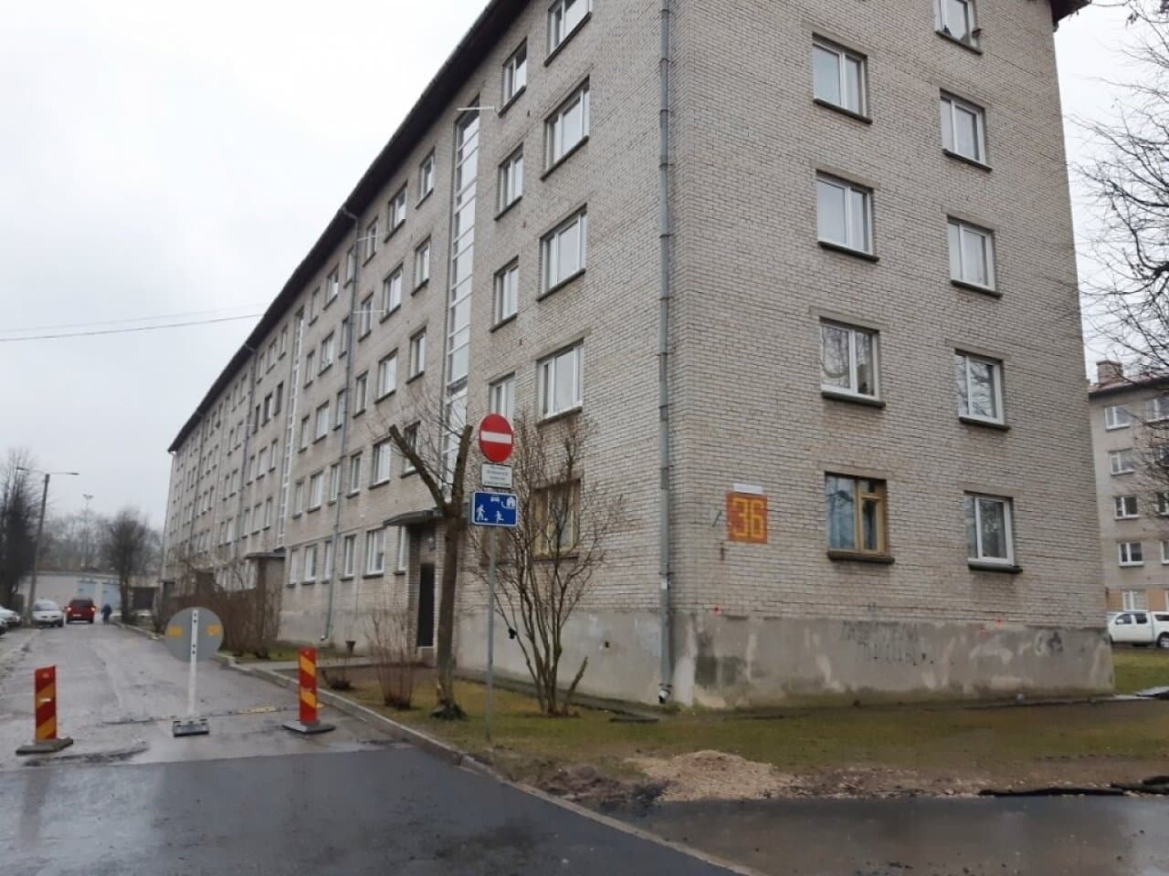 2-toaline korter:  Ida-Viru maakond, Narva linn, Narva linn, Rakvere tn 36-29 (39,30 m2) 3 korrus
