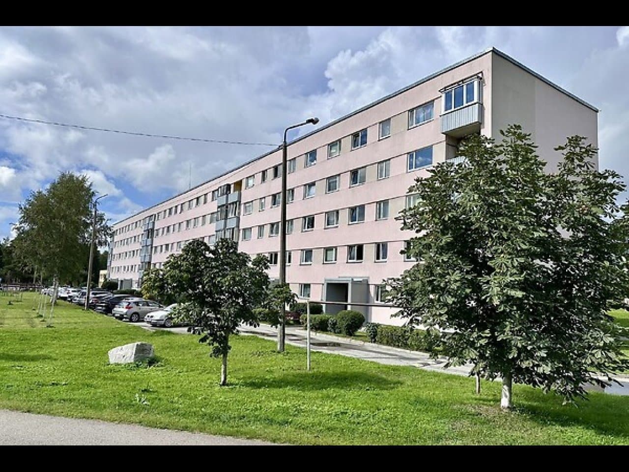 1/2 kaasomandi osa hüpoteegiga korteriomandist Lasteaia 5-40, Loksa