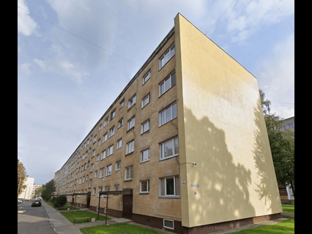 1-toaline korter: Narva linn, Kreenholmi tn 28-78 (27,50) 3 korrus