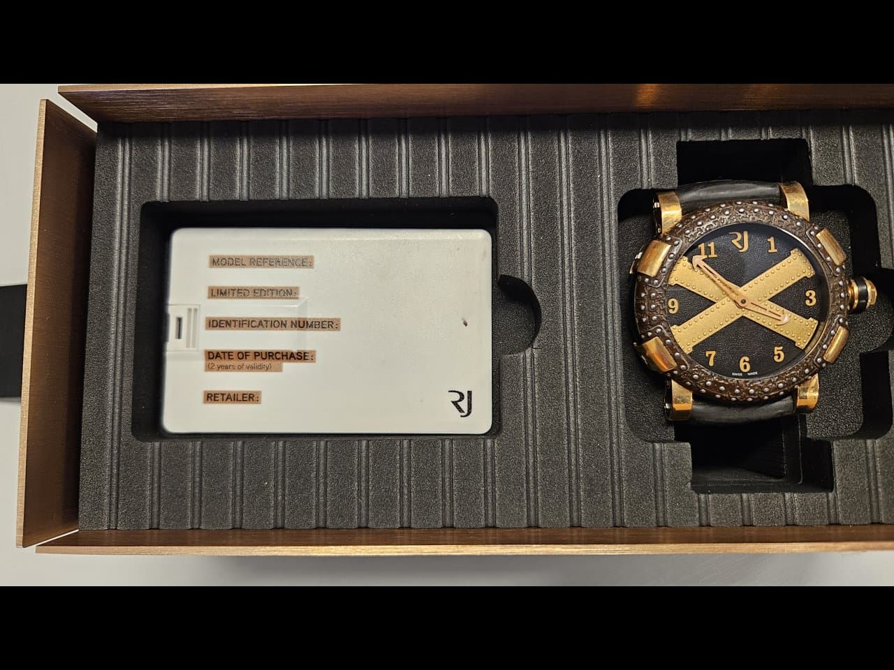 käekell ROMAIN JEROME artikkel T.ALG.OXY3R.22BB.00.B2CB