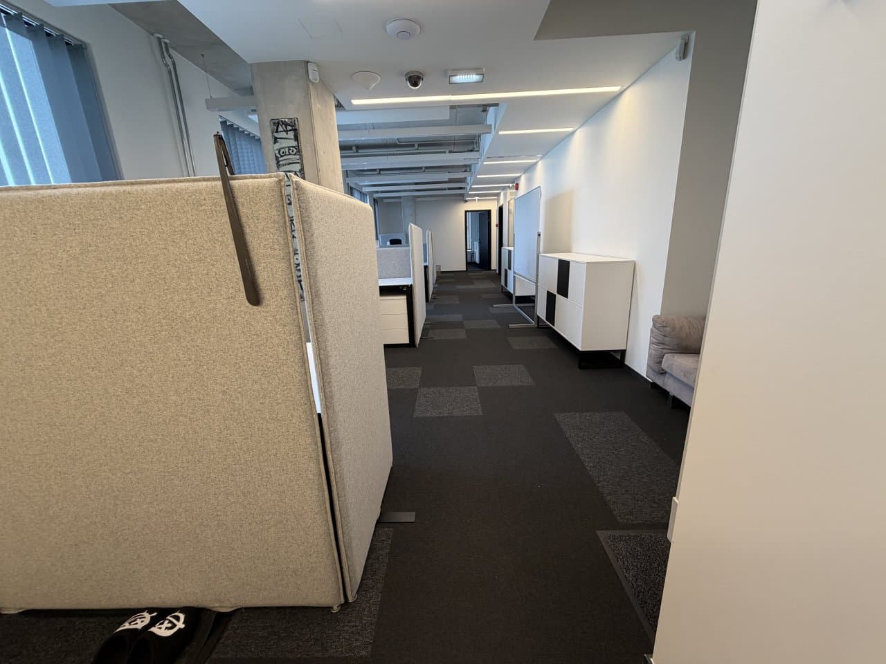 Büroopind (137,10 m2) koos kahe garaažikohaga (2x 12,50m2) aadressil Tallinn, Kesklinna linnaosa, Tartu mnt 83