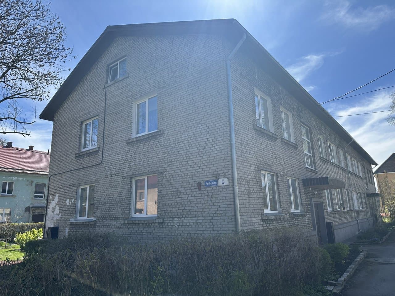 2-toaline korter asukohaga Amburi tn 9-8, Tallinn